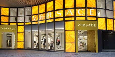 versace lawsuit